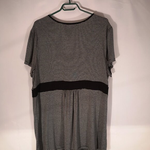 Addition Elle Ladies Cap Sleeve Black & Grey Stripe Loose Fit Tunic - Picture 2 of 9